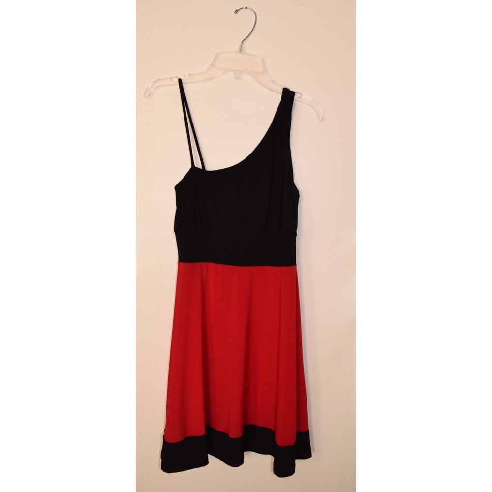 One shoulder color block dress